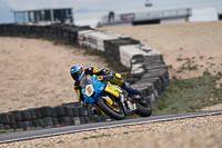 Advanced 1 Group Yellow Bikes